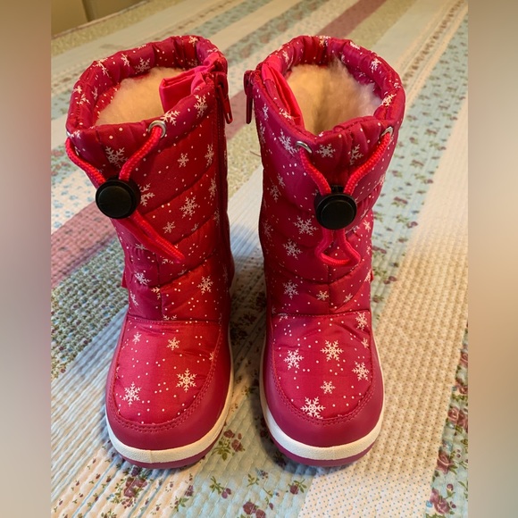 APAKOWA Other - Kids Snow Boots - Hot Pink Snowflake Design